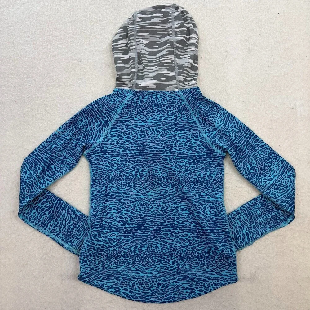 Nike Pro Girl's Pullover Blue Animal Print And Gray Camo Hood Size Medium